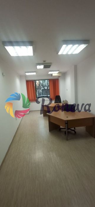 Дава се под наем Офис в Варна, Център - 102 кв.м за 660.96 € - Снимка #2