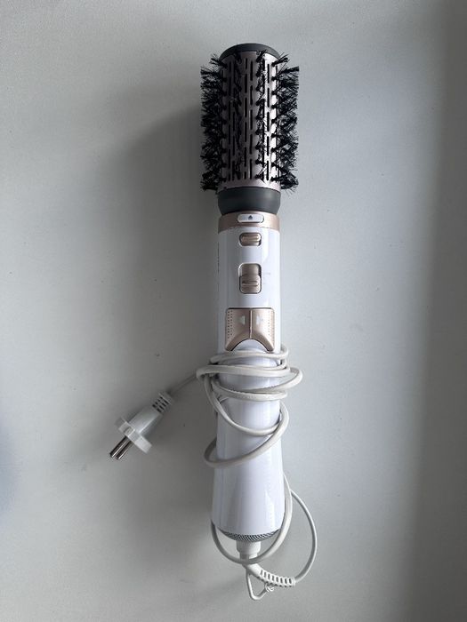 Фен щетка Philips Essential HP8664