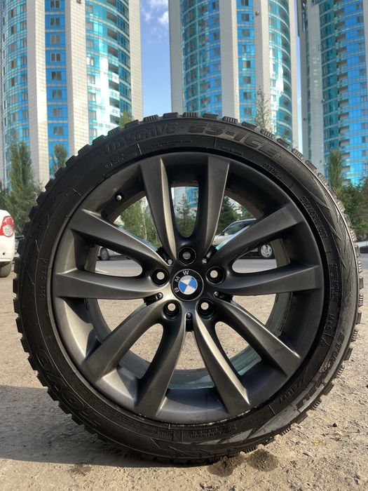 Зимний шини с дисками 245-45R19