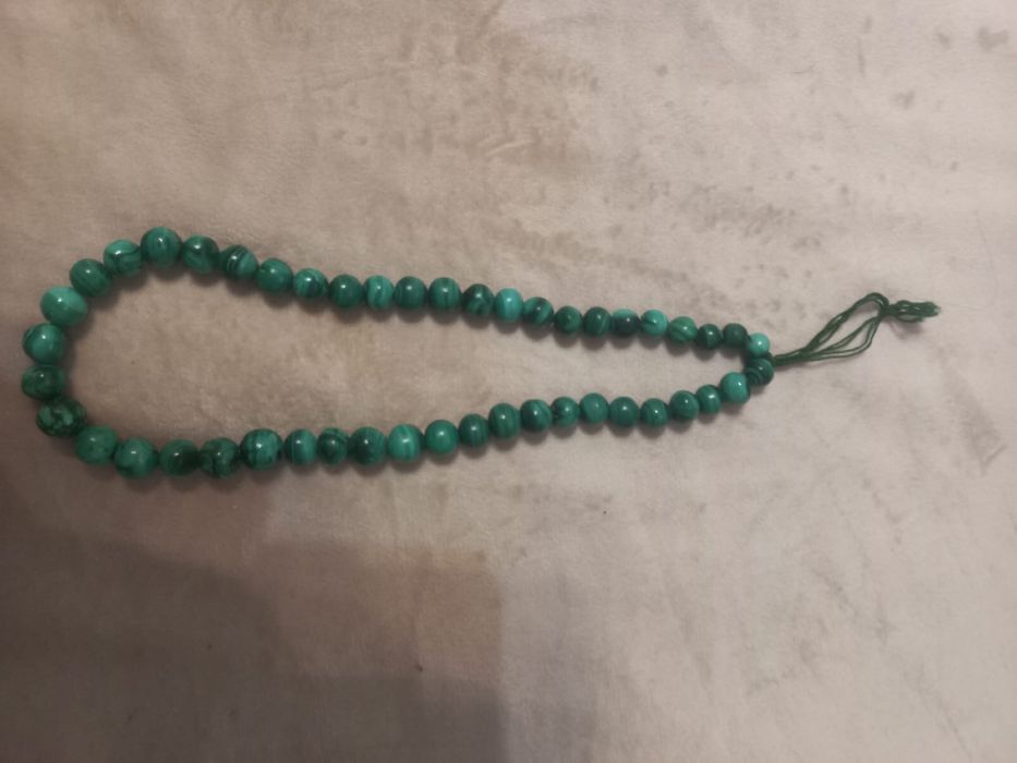 Бусы из натурального камня