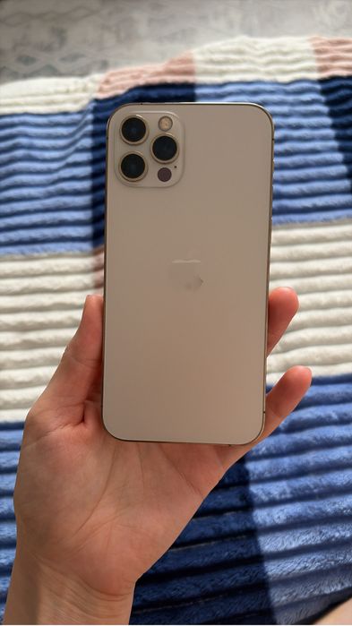 Iphone 12 pro. Золотой, с коробкой