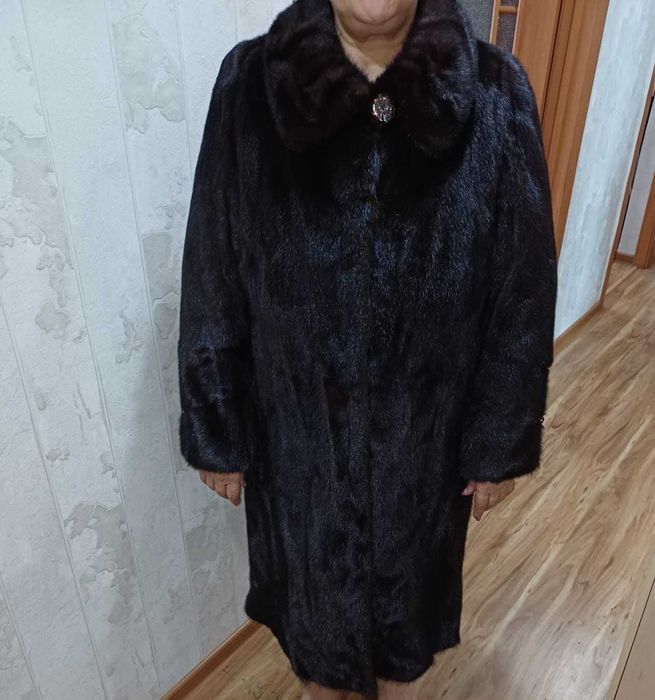 Продам норкавую шубу