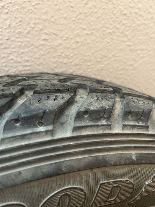 Шина зимняя good year