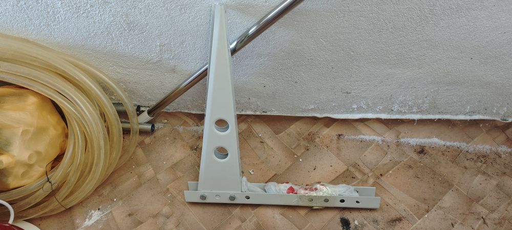 Кронштейн сплит системы