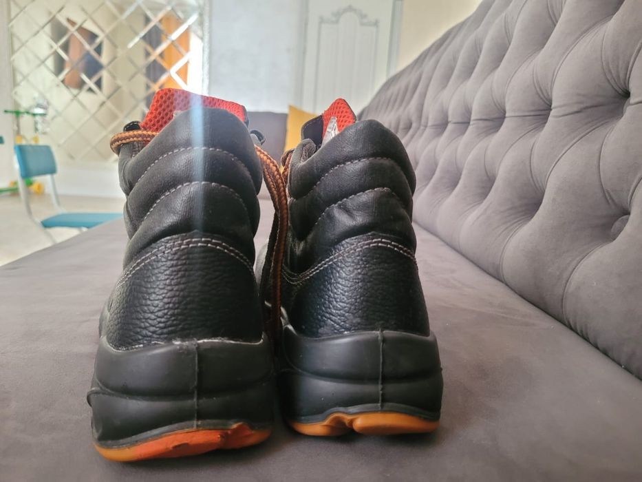 Ботинки летние новые