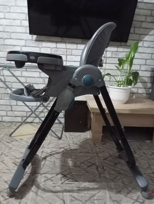 Продам 5 тыс .детский стульчик,торга нет