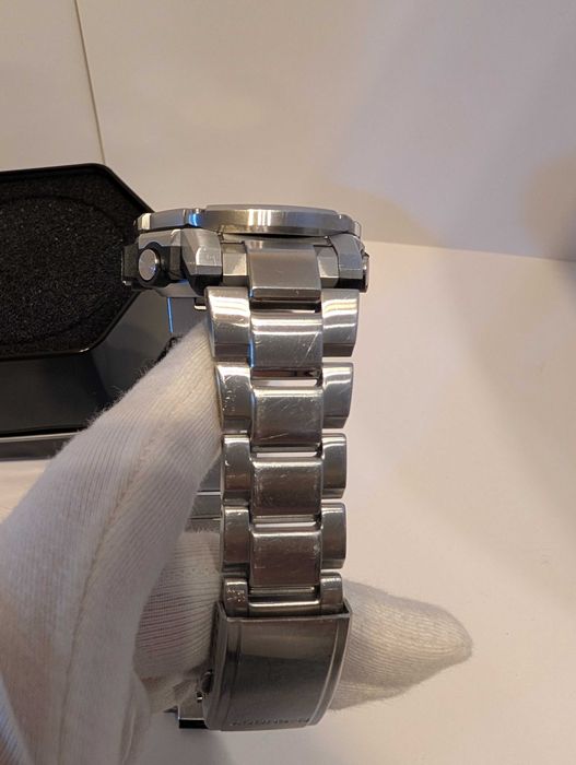 Промо! Casio G-Shock GST-B300 Bluetooth часовник