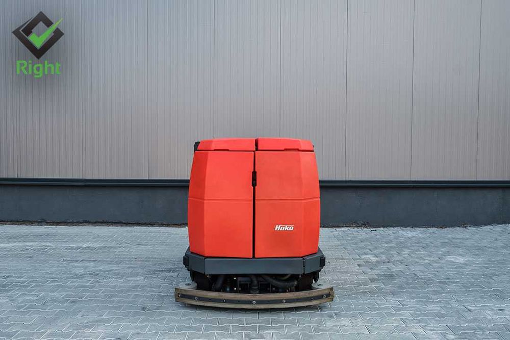 Машина за почистване на под Hако B 1100 / ЛИЗИНГ