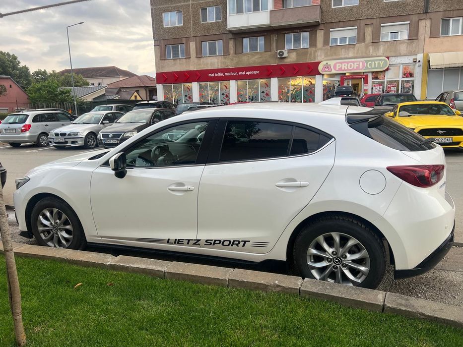Vând Mazda 3 Skyactiv 2.2 Diesel, 150CP,Manual.