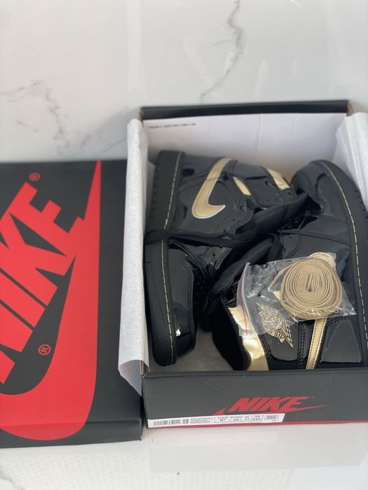 Air Jordan 1 Retro Black Metallic Gold Full Box VerificareColet 36-45