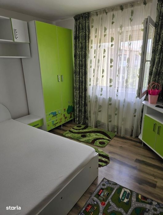 Apartament 2 camere semidecomandat în Craiovița Nouă