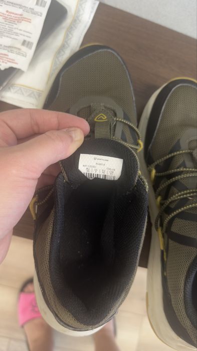 Кроссовки детские