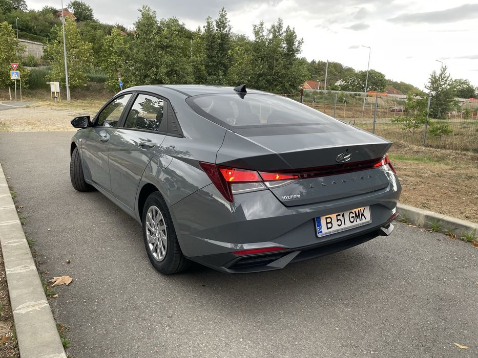 HYUNDAI Elantra 2022 — imagine 2