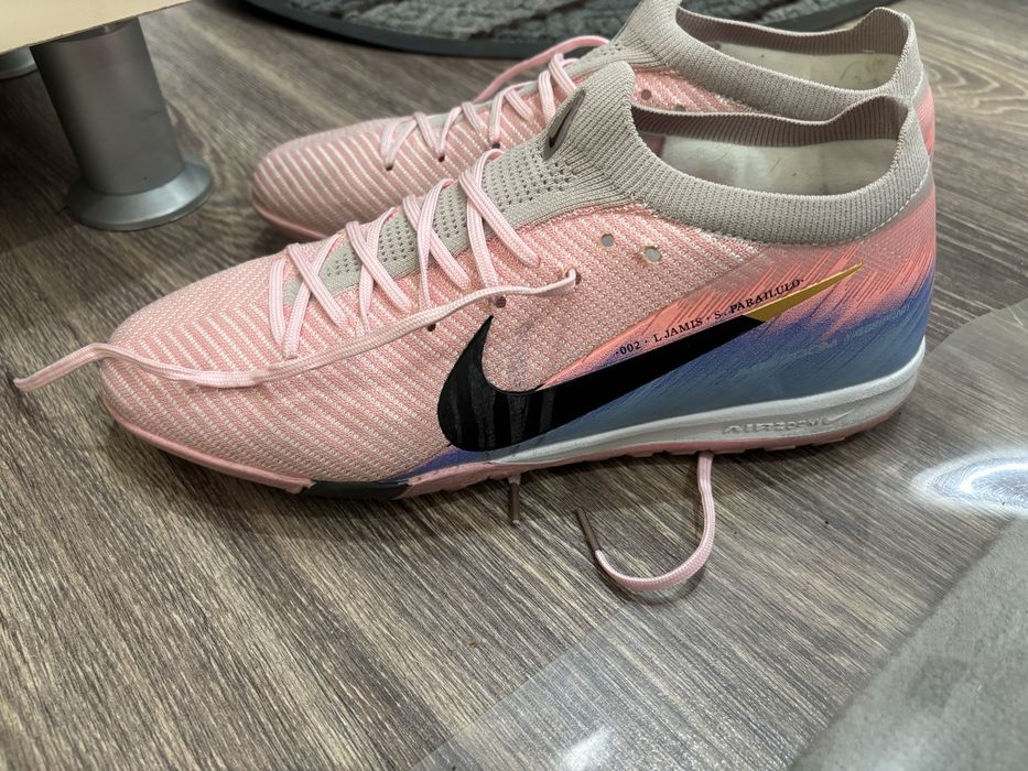 Nike Mercurial сороконожки
