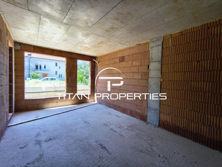 Продава се Двустаен апартамент в Пловдив, Беломорски - 65 кв.м за 1367 €/кв.м - Снимка #1