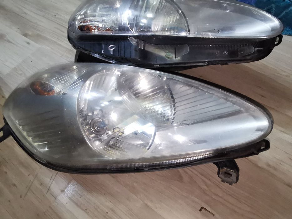 Faruri Fiat Grande Punto