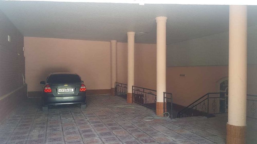 Продается дача около реки Угам (Бочка) с прекрасным видом! 3 этажа