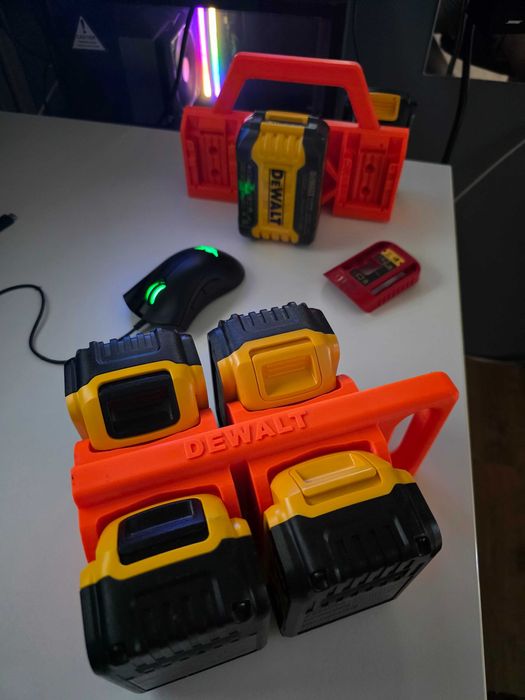 Suport baterii DEWALT / Milwaukee 4/6 acumulatori