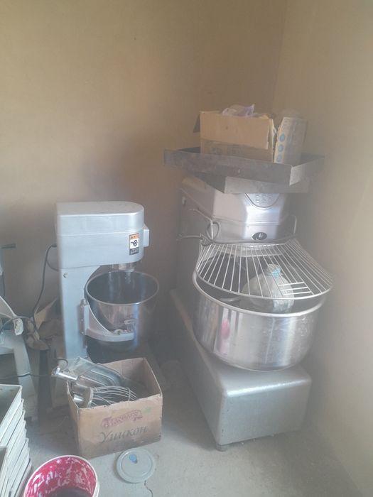 Tort , perojni, sshirinlik buxanka pishirish uchun pechka