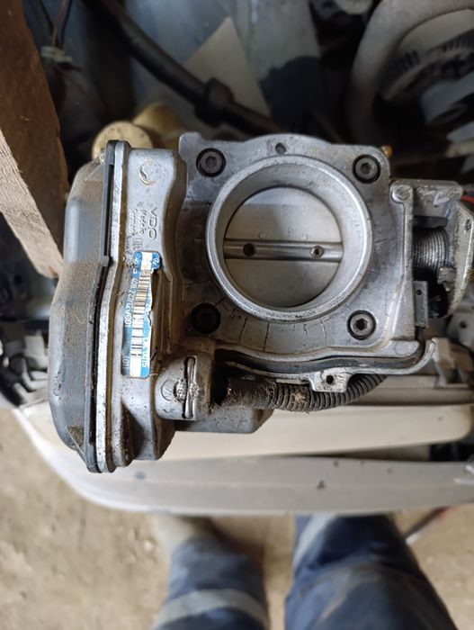 Продам запчасти Мерседес 202