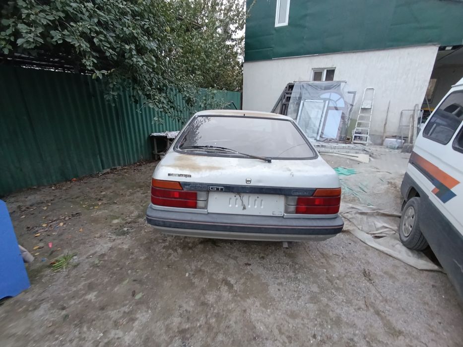 Продам Мазду 626 на запчасти