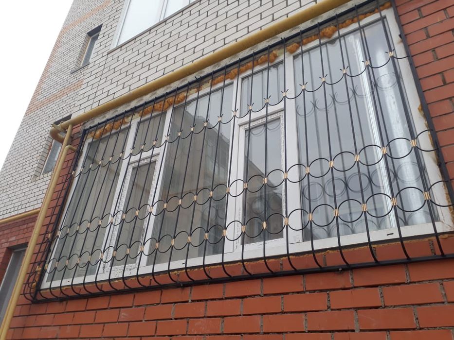 Решотки на окна.