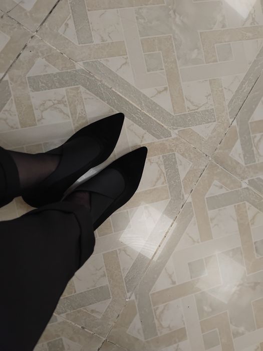 Ботильоны,  39 размер, замшевые, аккуратно ношеные,  на выход можно!!!