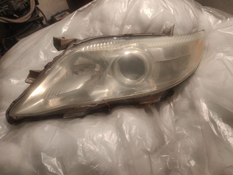 Фара Тойота Камри 45 левая . Б.У