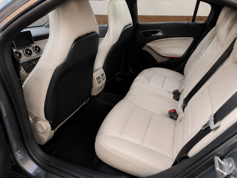 Mercedes CLA 250. 2 trubina