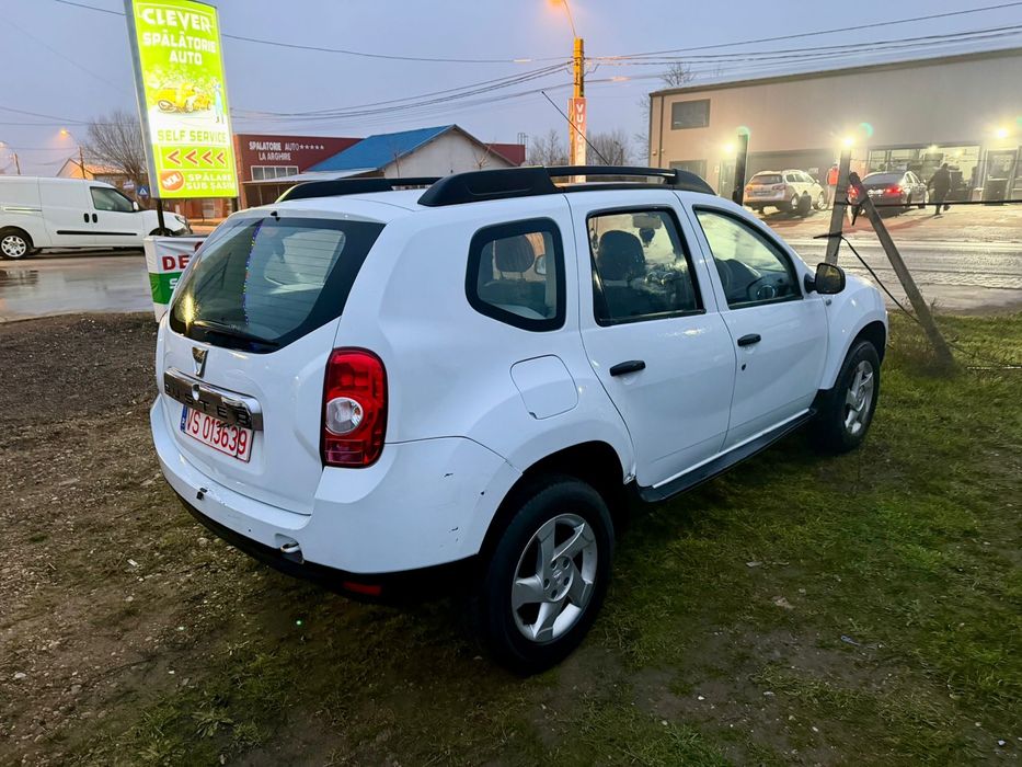 Dacia Duster motor 1.5 Diesel Volan dreapta 80000 Mile