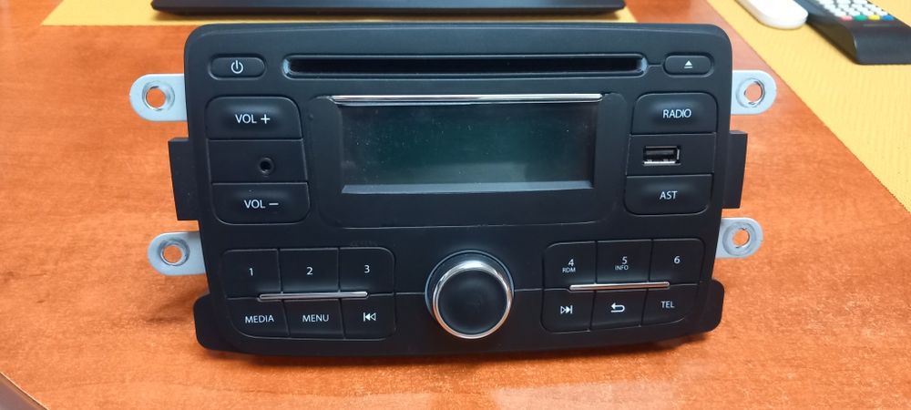 CD Player Dacia Logan 2