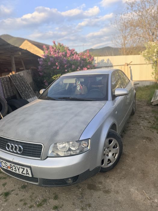 vând audi a4 b6 1.8 benzină
