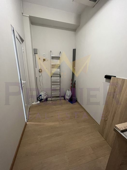 Дава се под наем Офис в Варна, Лятно кино Тракия - 90 кв.м за 1000 € - Снимка #7