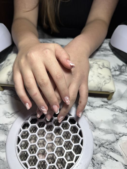 Unghii cu gel sau semi