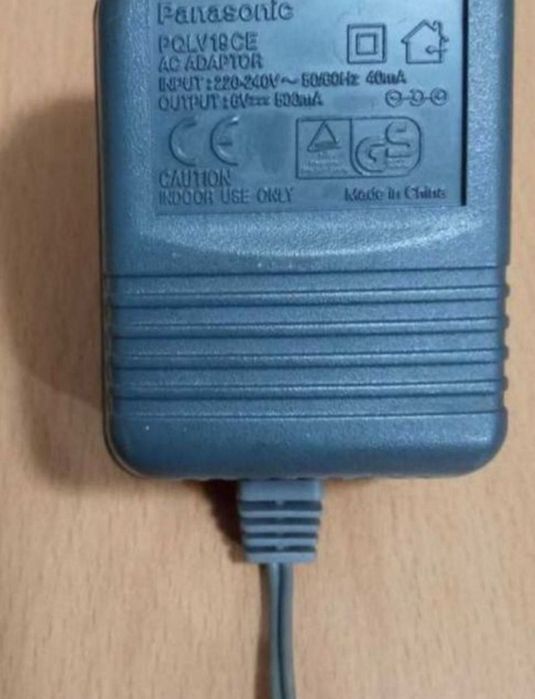 Vând Alimentator Panasonic 6V   500mAmperi