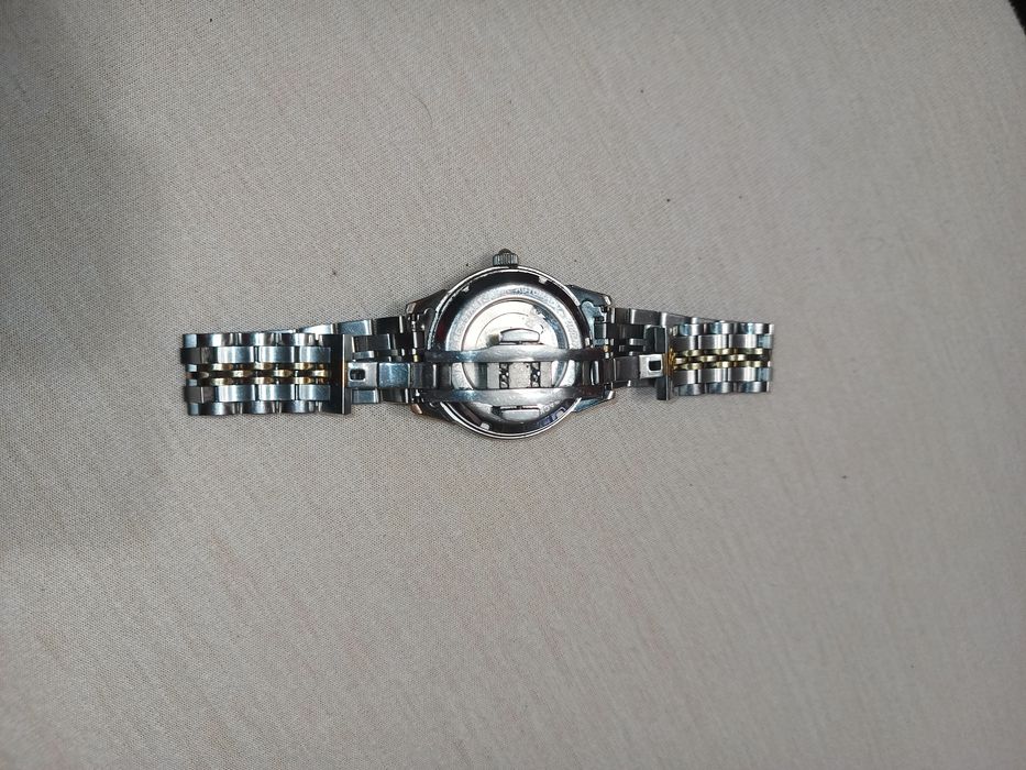 Ръчен автоматичен часовник