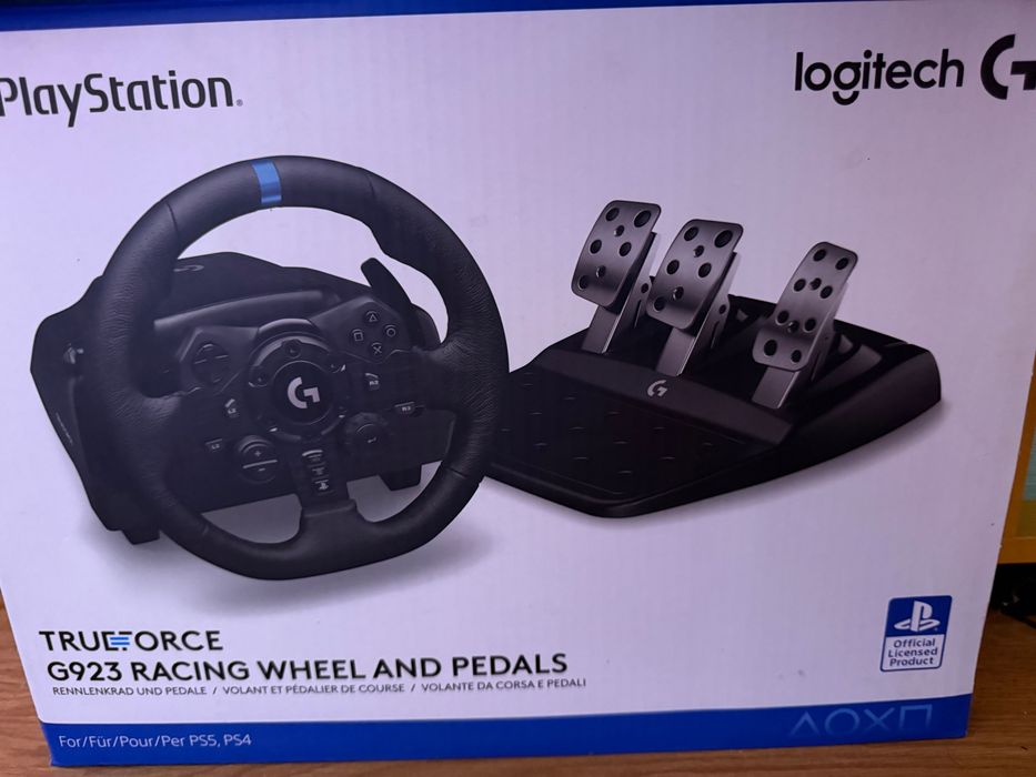 Monitor Gaming și Volan
