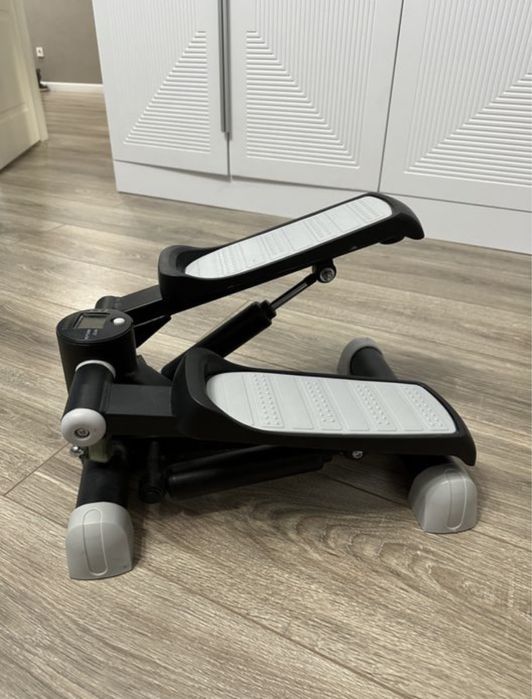 Продам тренажер степпер