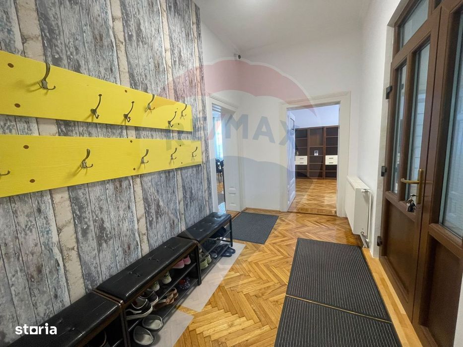 Apartament la casa de inchiriat
