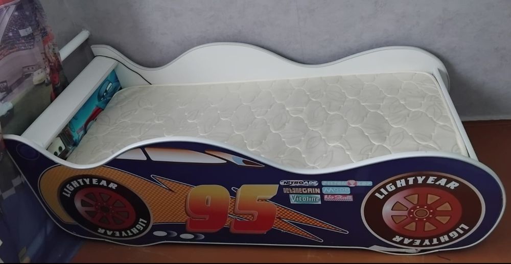 Продам кровать для мальчика