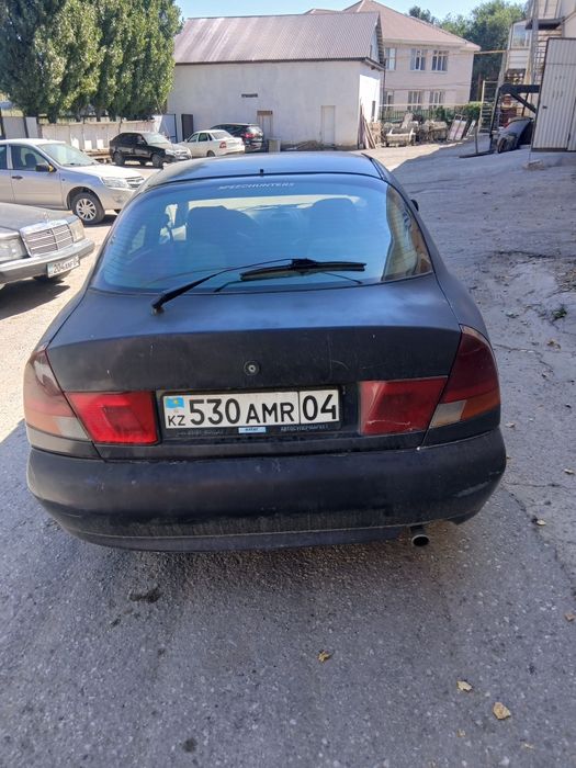 Продам авто митсубиси каризма