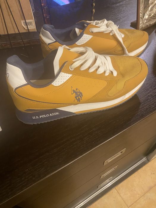 Vind adidasi U.S POLO marimea 43 ca noi se vede in poze