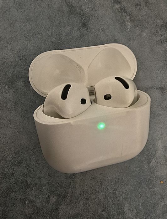 Air  pods  4 anc