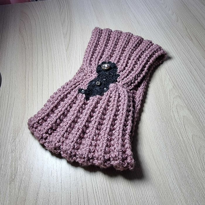 Bentita femei si fete - Crosetata Manual - cu bijuterie