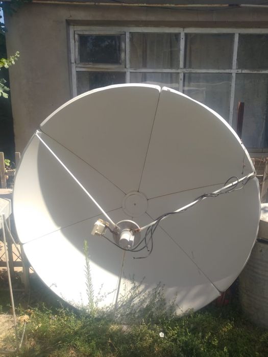 Антенна спутниковая