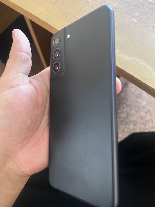 Samsung S21 FE продаю