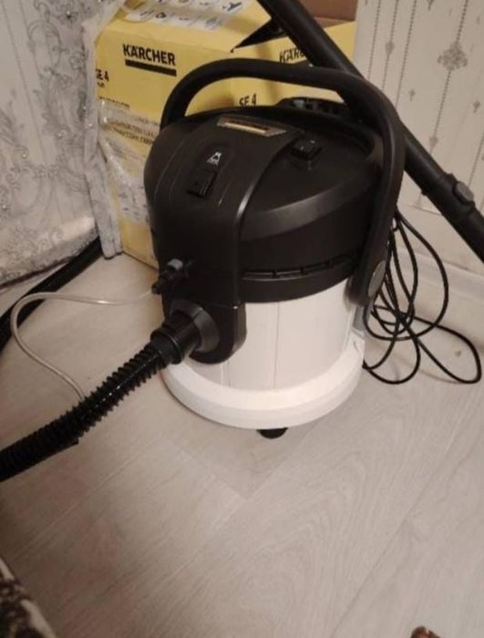 Моющий пылесос продам