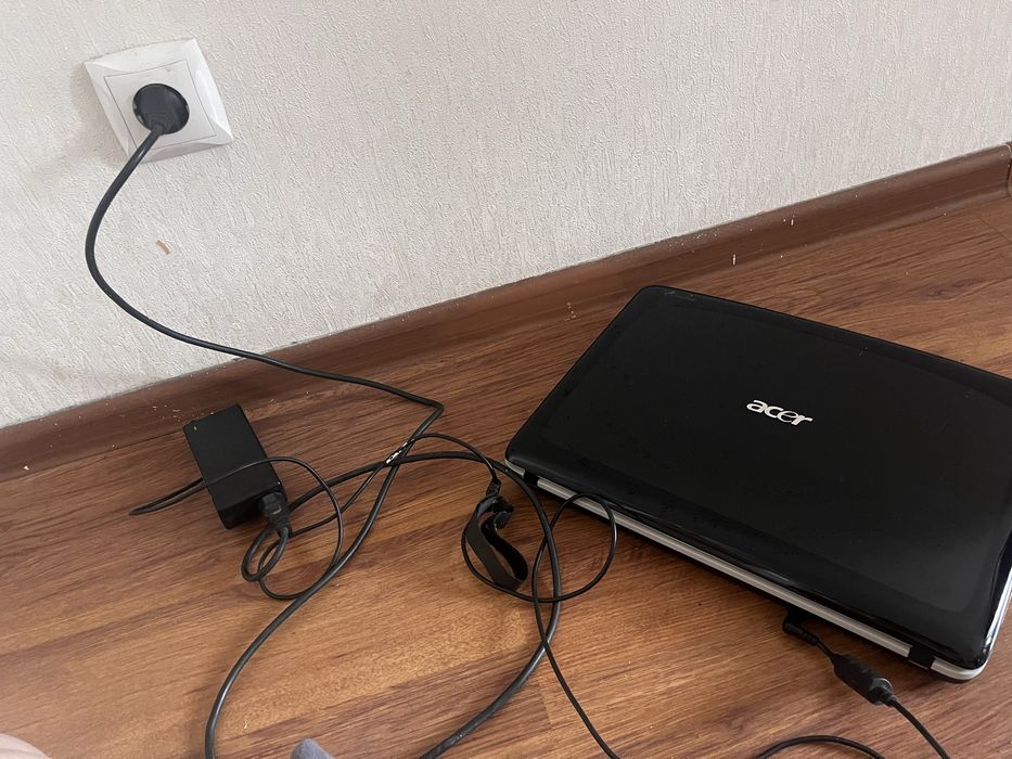 Продаю Acer ноутбук