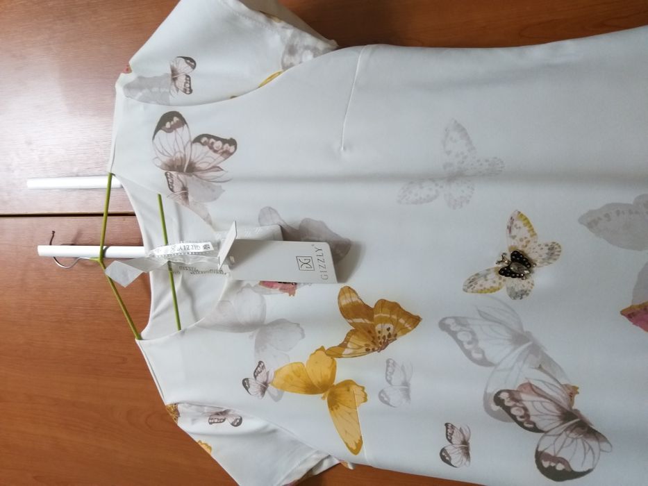 Платье с бабочками