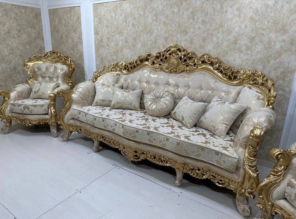 Продам диван с креслами